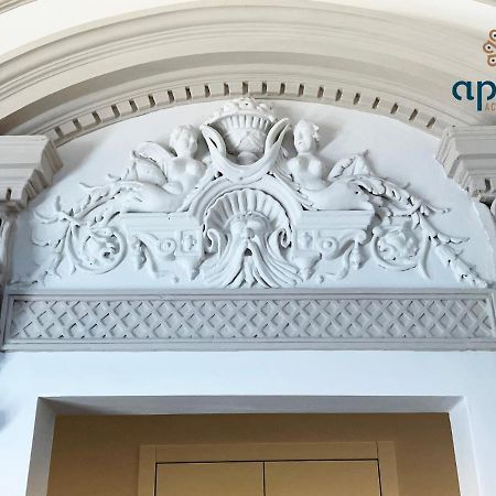The Gorgeous By Apulia Accommodation Бари Екстериор снимка