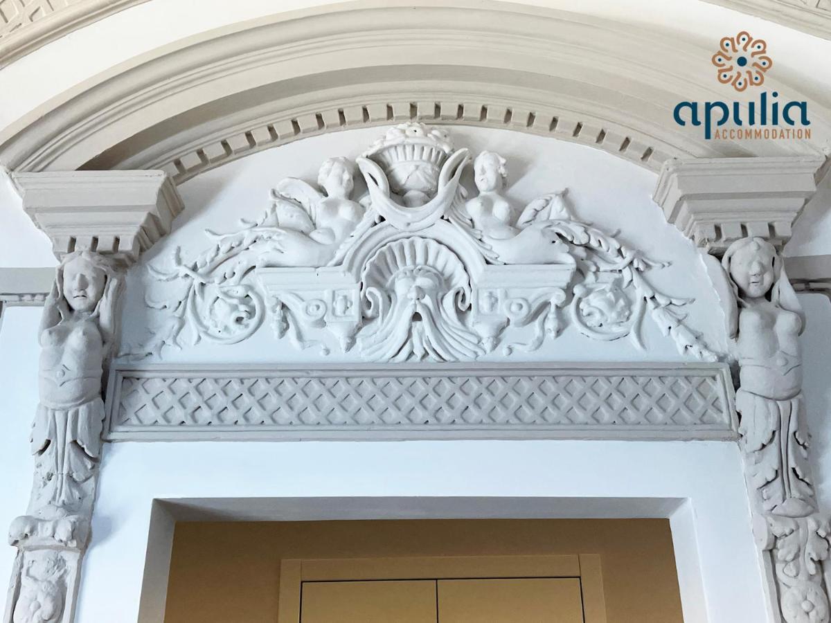The Gorgeous By Apulia Accommodation Бари Екстериор снимка